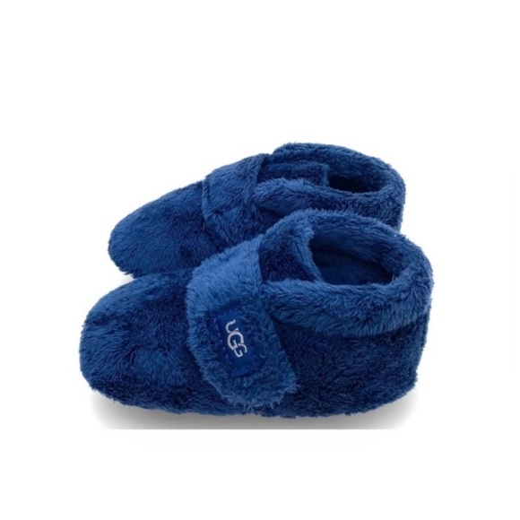 Ugg Bixbee Fleece Baby Shoes in Navy Blue Size 4/5 New with Box Style RN 88276 - Picture 4 of 15